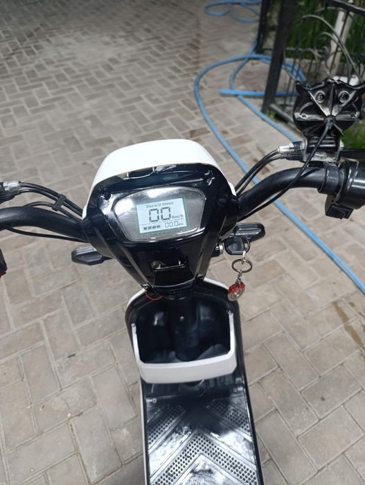 Электронный скутер