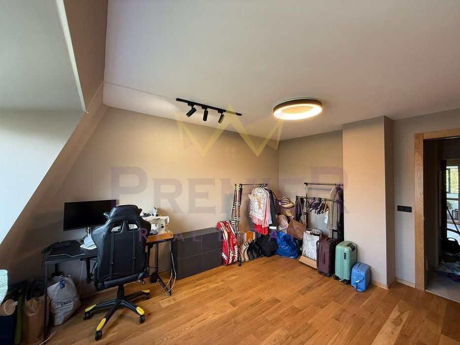 Дава се под наем Четиристаен апартамент в Варна, Генералите - 120 кв.м за 1200 € - Снимка #4