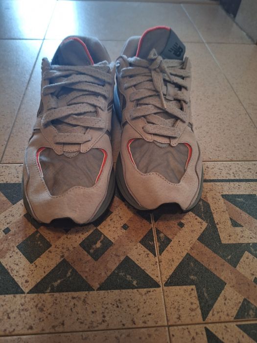 New balance маратонки