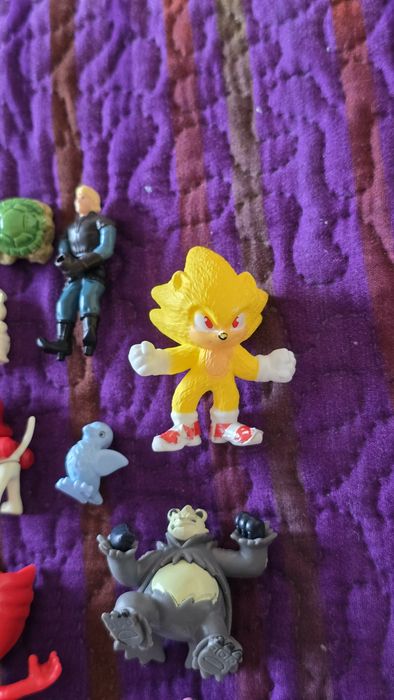 Lot figurine jucării — Kinder Surprise + Pokémon Takara Tomy (35+ buc)