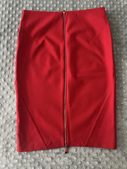 Дамска пола Reserved