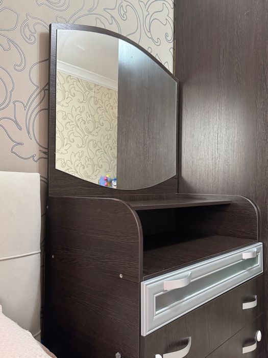 Продаю комод ,для спальни из МДФ