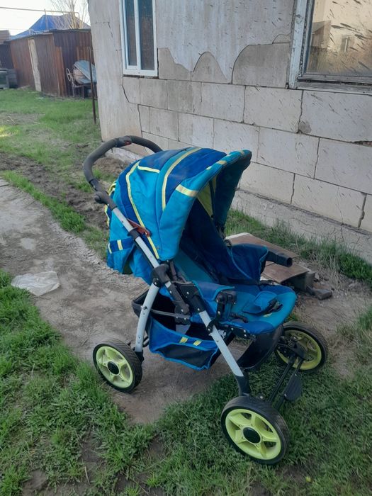 Коляска хорошем состоянии