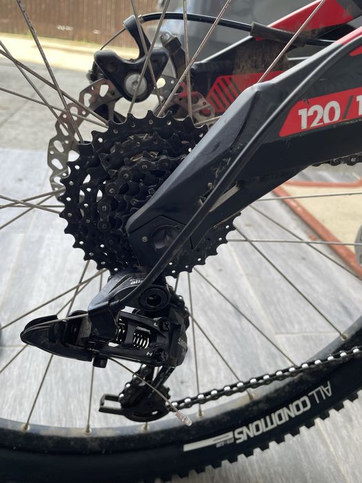 MTB b-twin rockrider 530s CITȚI ANUNȚUL