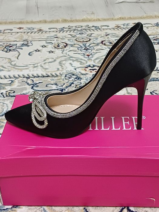 Продам новые туфли