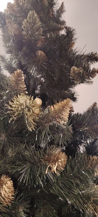 Brad artificial  cu suport