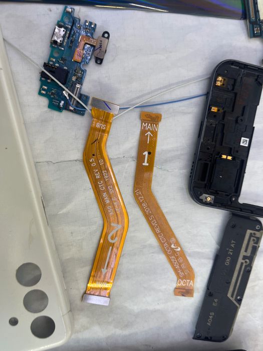 Части за Samsung A05 и A04