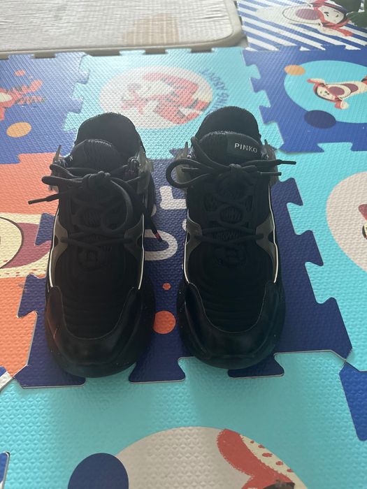 Черснк сникърси Pinko