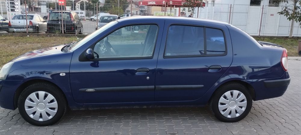 RENAULT 4