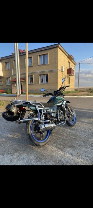 Мотоцикл 250 куб