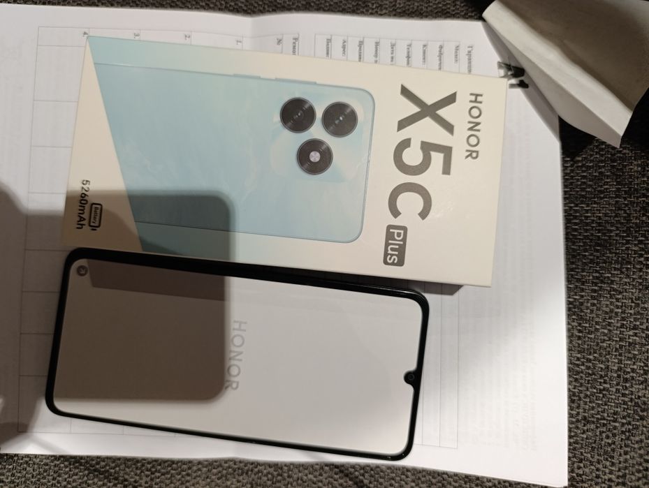 Чисто нов,не разпечатан!Honor X5c plus   Черен,две години гаранция!
