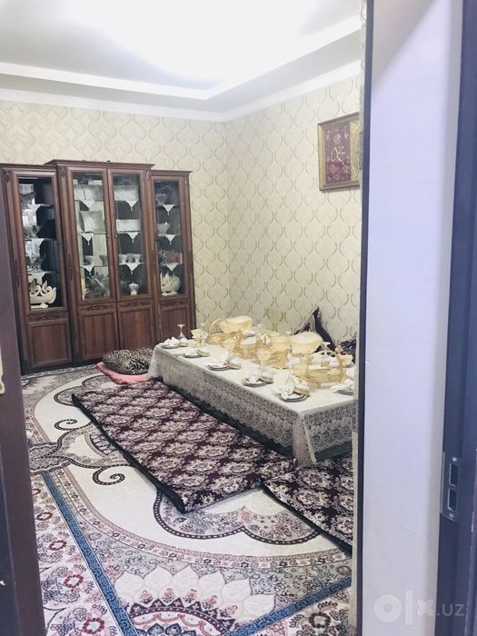 яшнабодда котеж сотилади