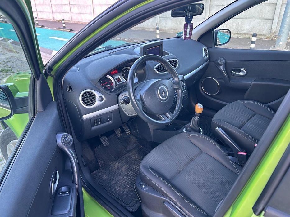 RENAULT Clio 2010 — imagine 5
