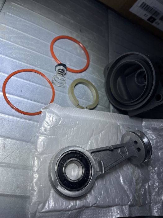 Kit reparatie compresor reconditionare compresor perne aer nou