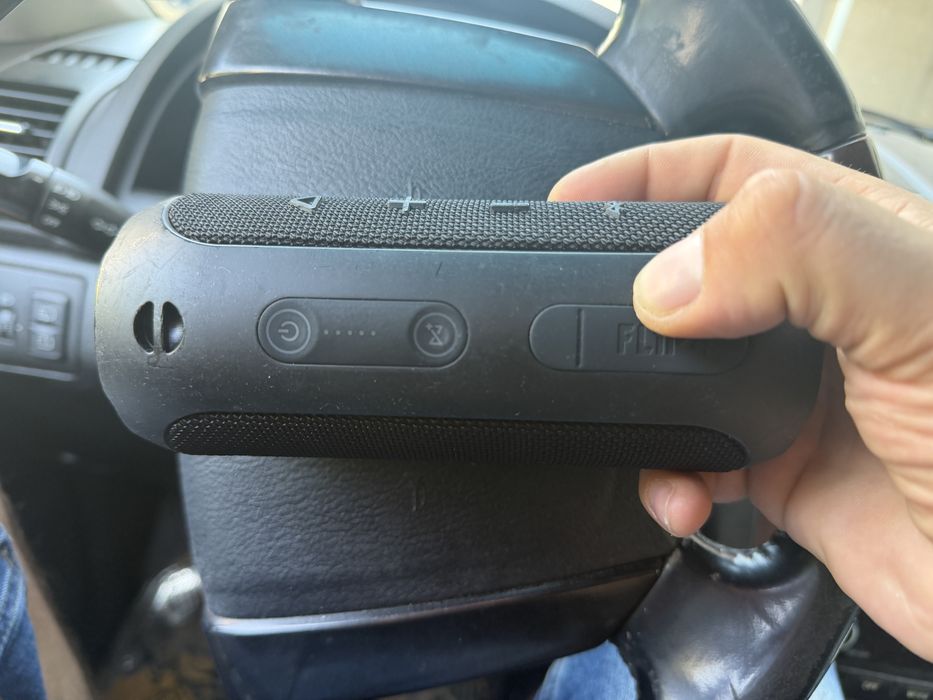 Jbl Flip 4 speaker