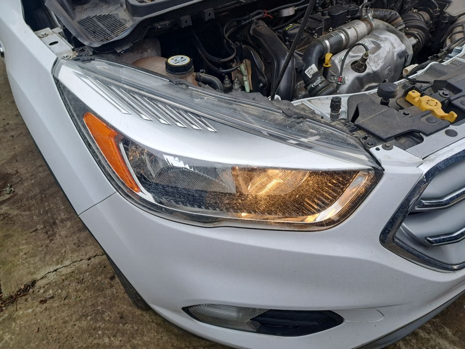 Faruri și Proiectoare Ford kuga 2017 2018 2019