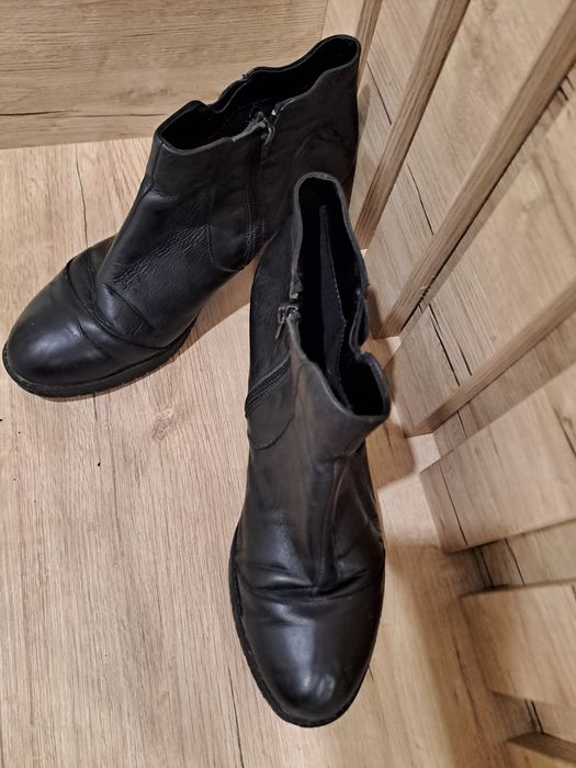 Дамски боти от естествена кожа