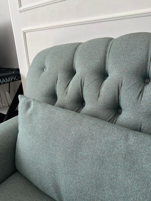 Продаю диван в отличном состоянии