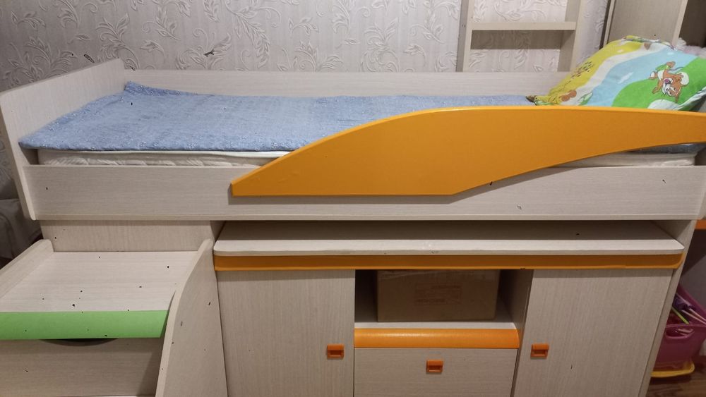 Продаю детскую кровать