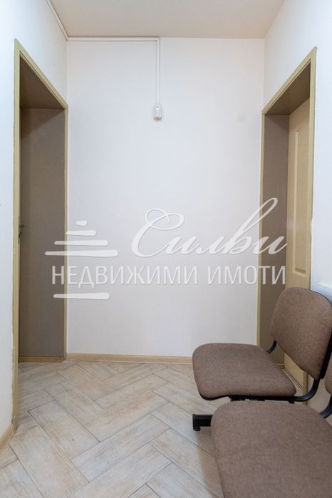 Дава се под наем Офис в Шумен, Център - 102 кв.м за 612 € - Снимка #7