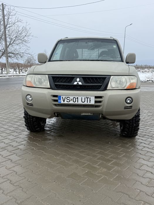 Mitsubishi pajero