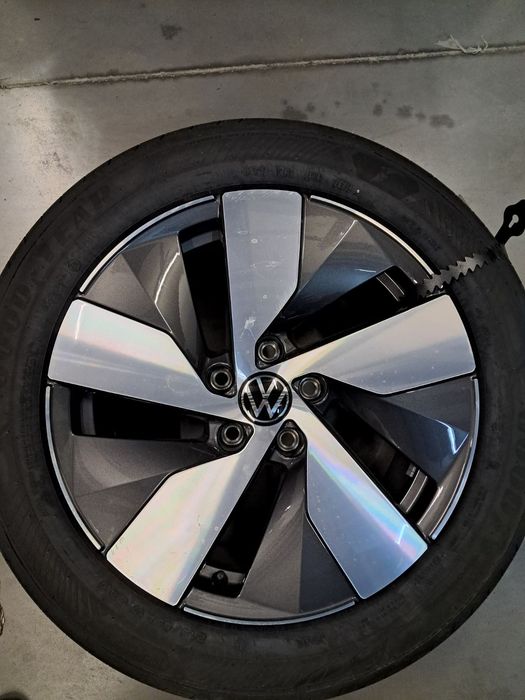 Летни гуми GOODYEAR EFFIGRIP 4 бр 215/55/17 DOT 2625