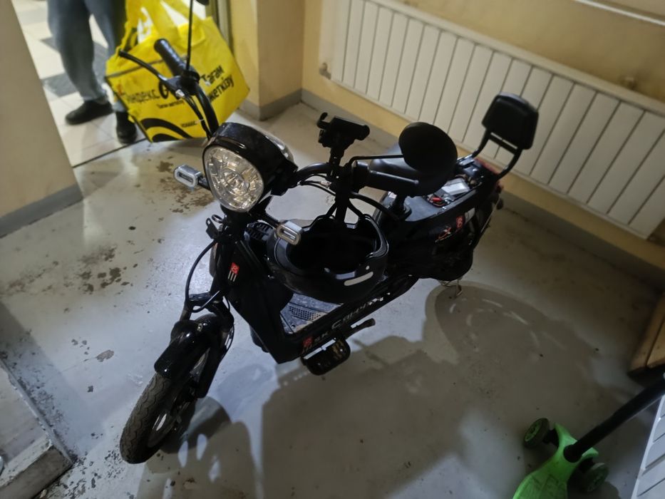 Электровелик продаютса