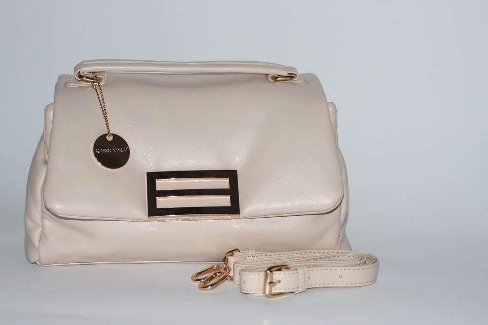 Стилни чанти и раници