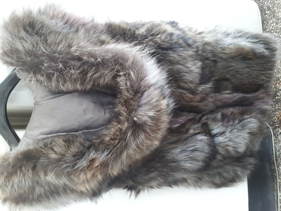 Кожен елек с косъм