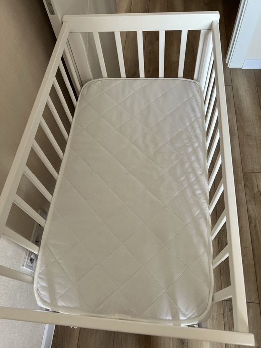 Продам детскую кроватку