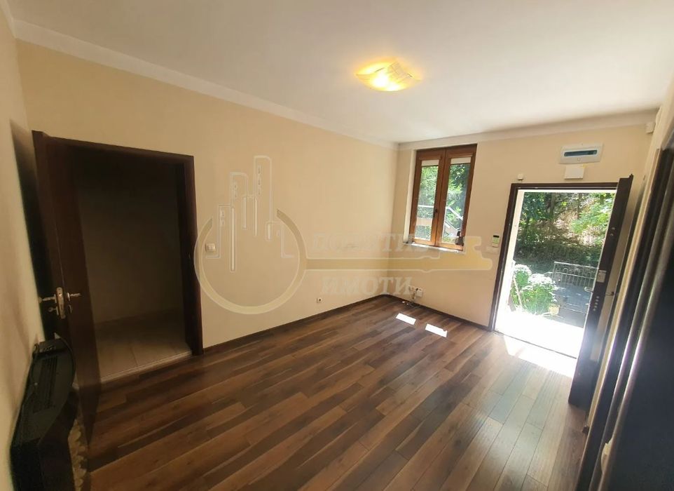 Дава се под наем Офис в София, Лозенец - 80 кв.м за 800 € - Снимка #1