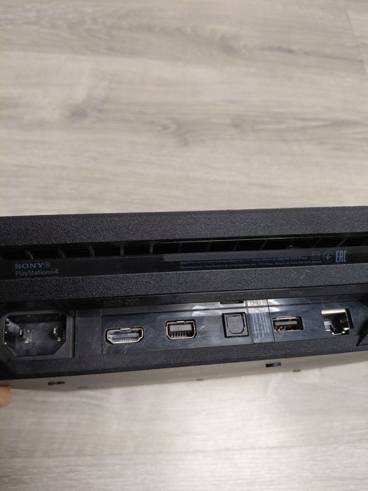 Продам soni ps4 slim 1trb не прошитая