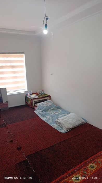 Уй сотилади кўк сарой институтда