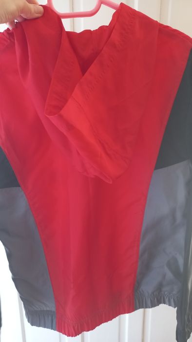 Нова ветровка Nike