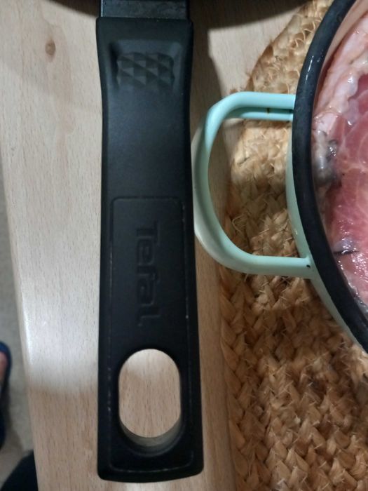 Tefal тиган, възможен канцероген според производителя