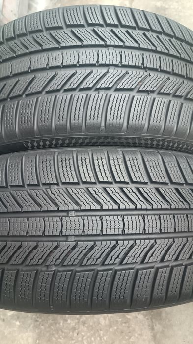 245/45/18 Continental