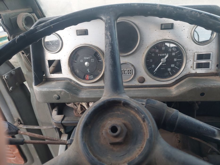 Camion militar de epoca Saviem TP5 RENAULT