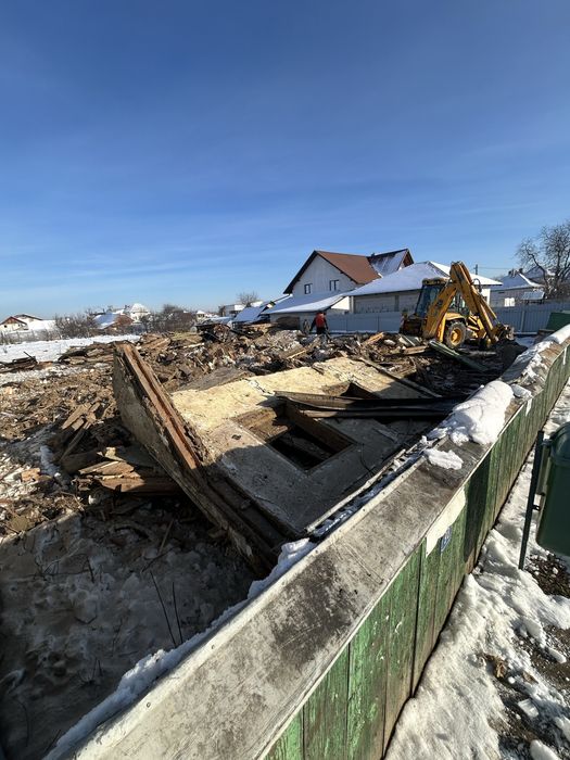 Demolari case / debarasare pamant, moloz