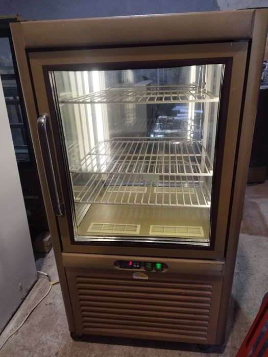 Хладилна витрина Cold Master