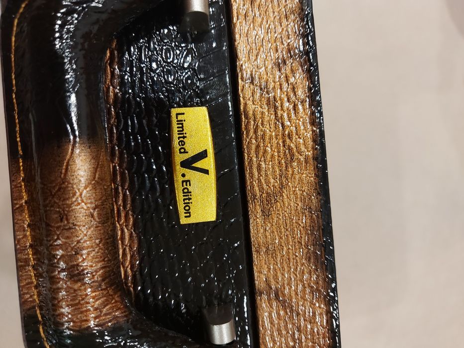 Geantă  Diplomat cu cifru,model deosebit Șarpe-Editie Limitata!!!