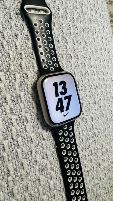 Apple Watch 7 series Nike Edition 45mm