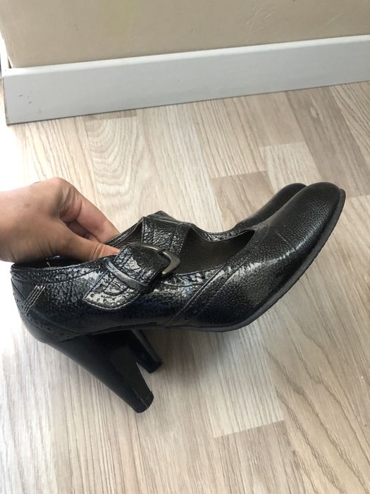 Pantofi piele toc 37