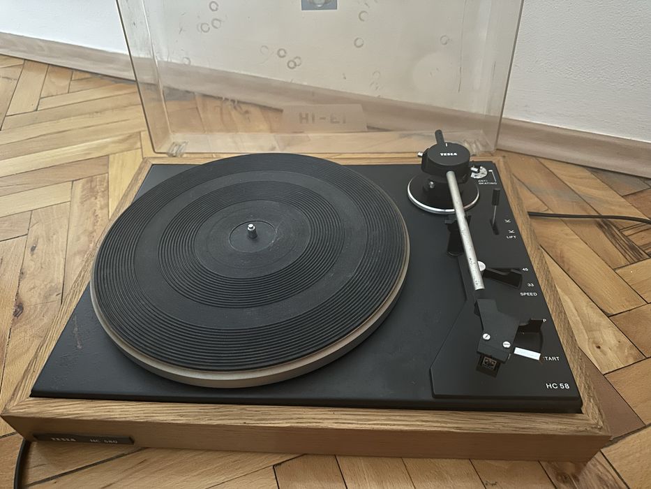 РАБОТЕЩ Грамофон TESLA HC 58 – ретро Hi-Fi – за реставрация/части