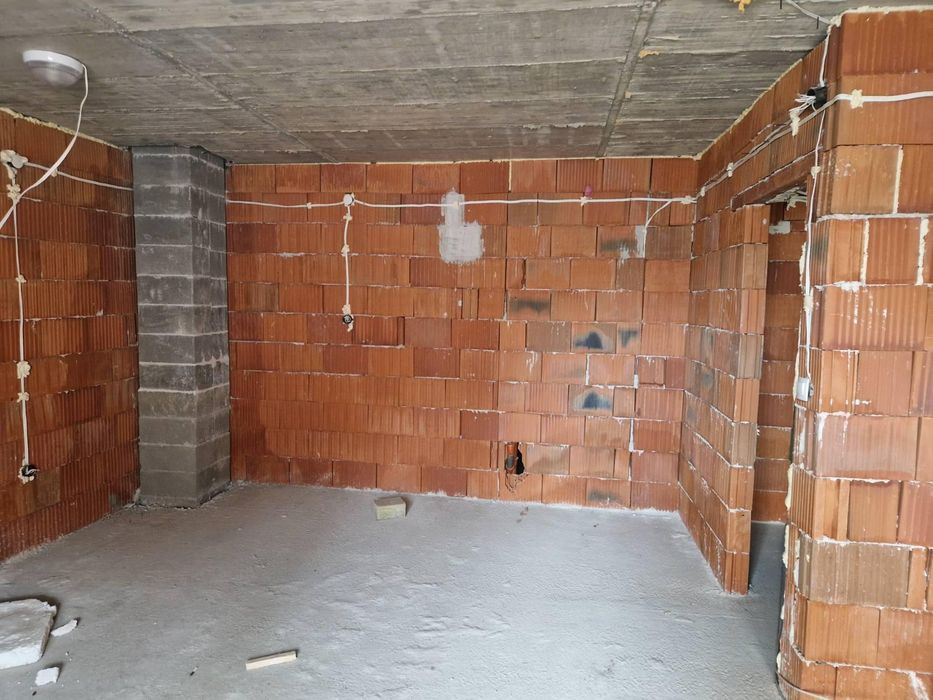 Продава се Двустаен апартамент в Пловдив, Христо Смирненски - 75 кв.м за 1467 €/кв.м - Снимка #2