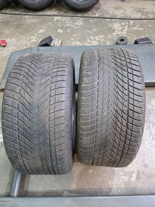 Set 2 anvelope iarna GoodYear 285/40/19 ca NOI , DOT 3123