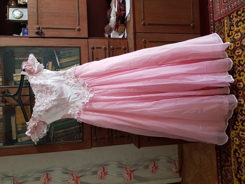 Продам платья 44-48 р-р