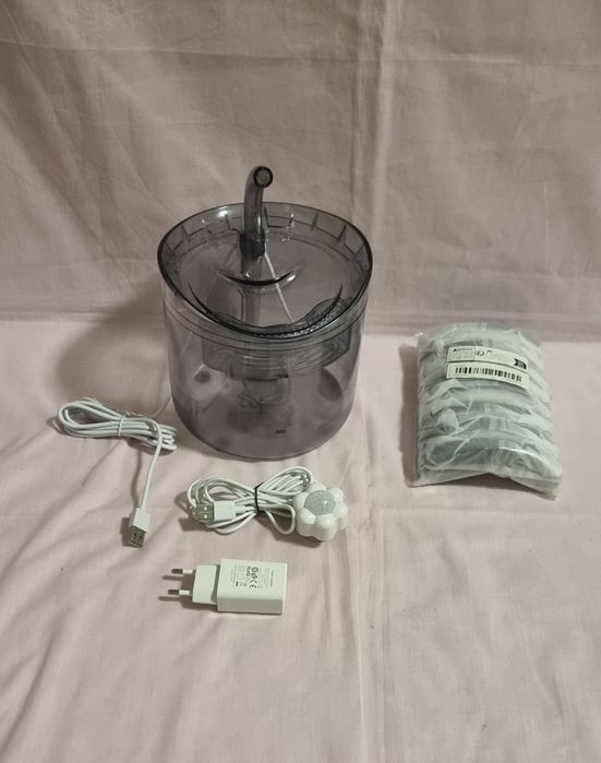 Fantana pentru animale 1.8L, cu senzor