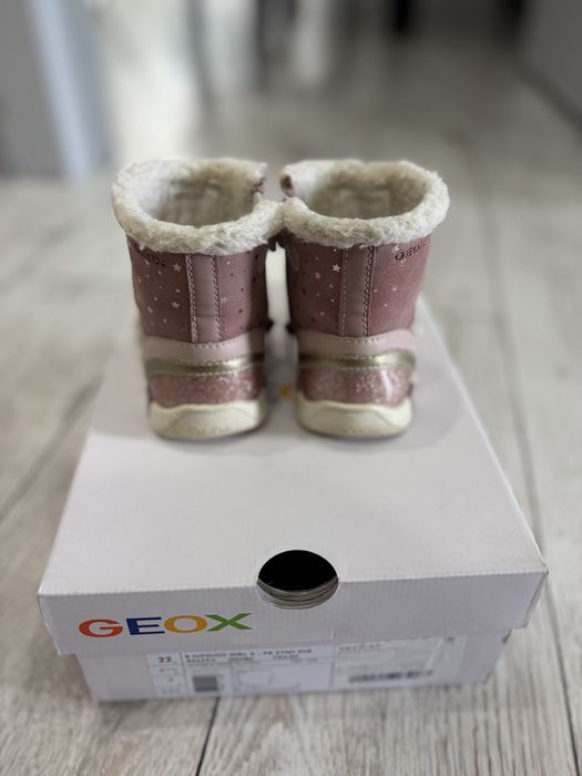 Сапоги Geox на девочку.