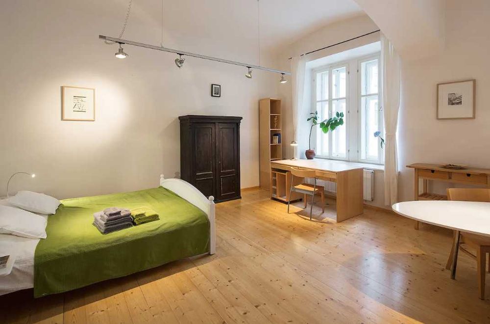 Дава се под наем Тристаен апартамент в Пловдив, Кючук Париж - 79 кв.м за 270.3 € - Снимка #1