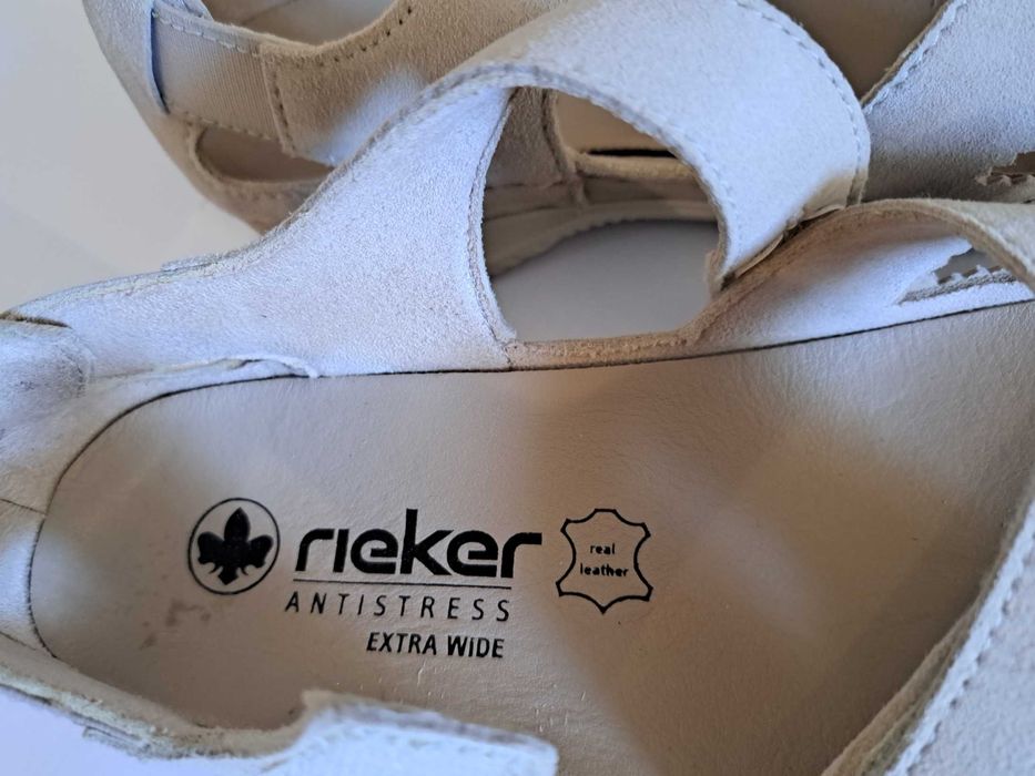 Сандали бежеви RIEKER №37,естествен велур